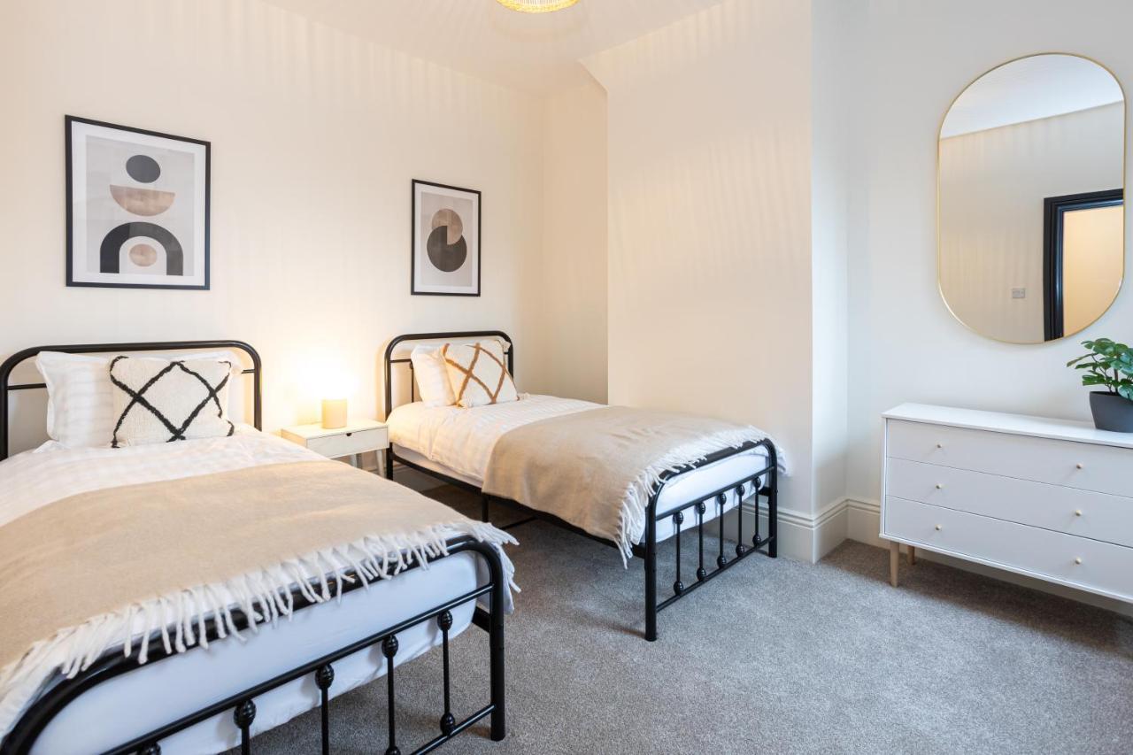Stunning Scandi 3 Bed House In Manchester-Parking Villa Eksteriør bilde
