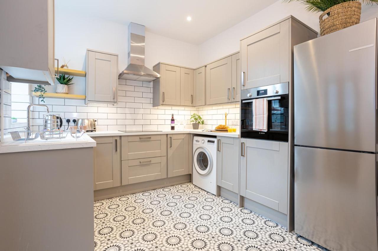 Stunning Scandi 3 Bed House In Manchester-Parking Villa Eksteriør bilde