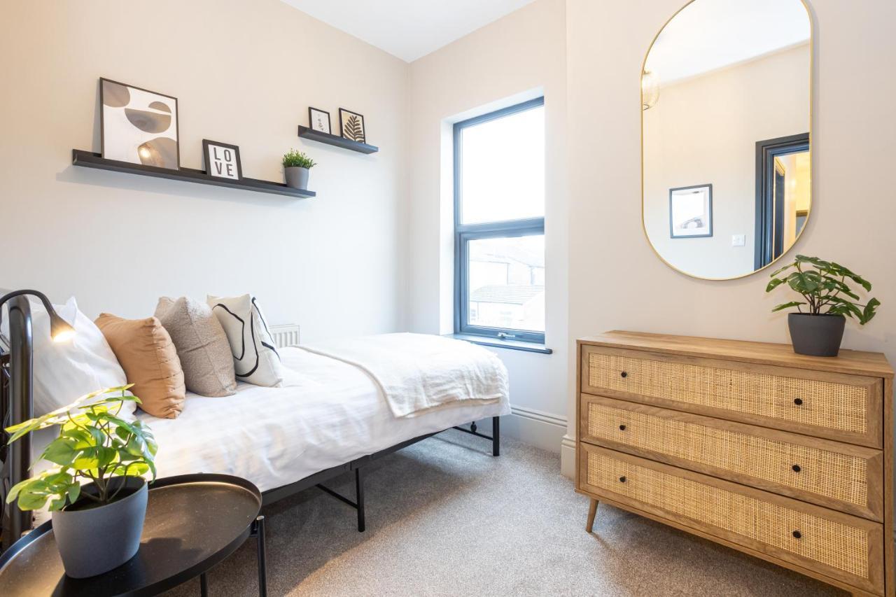 Stunning Scandi 3 Bed House In Manchester-Parking Villa Eksteriør bilde